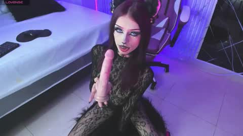 chloe_jacksonn online show from October 10, 10:53 pm