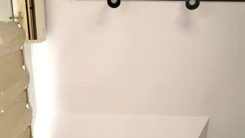 Chloe online show from February 20, 1:33 pm