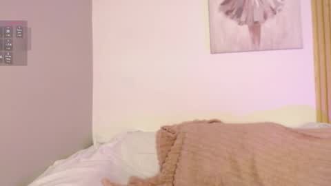 chloe_peach_ online show from March 29, 12:38 pm