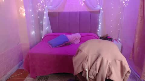 chloe_smith5 online show from September 30, 1:27 pm