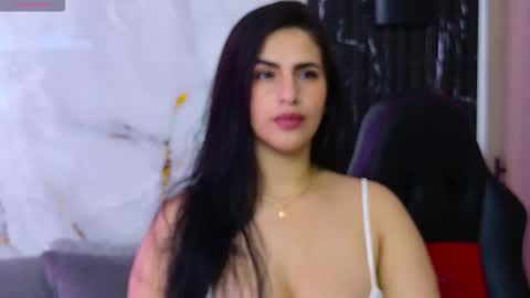 chloe online show from March 19, 10:19 am