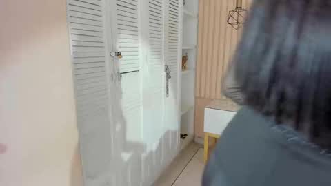 Snapshot of chloe_watson_ chatting on September 11, 5:02 pm online show from September 11, 5:02 pm