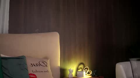 Snapshot of chloedevinex chatting on October 2, 4:08 am chloedevinex online show from October 2, 4:08 am