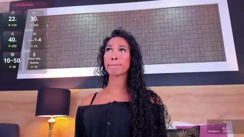 Snapshot of chloee_adams_ chatting on May 6, 8:47 pm Chloe online show from May 6, 8:47 pm