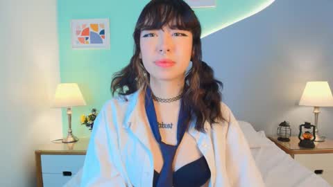 Snapshot of chloeesky chatting on October 13, 3:12 pm chloeesky online show from October 13, 3:12 pm