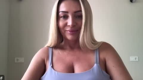 Chloe online show from June 26, 6:40 am