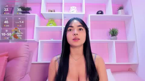 Snapshot of chloeharper1 chatting on November 27, 11:45 am Chloe online show from November 27, 11:45 am