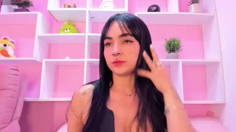 Snapshot of chloeharper1 chatting on November 29, 12:30 pm Chloe online show from November 29, 12:30 pm