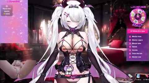 Snapshot of chloelabelle chatting on February 22, 4:35 am Chole online show from February 22, 4:35 am