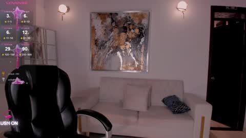 Snapshot of chloemanson chatting on January 28, 11:17 pm Chloe OF chloemanson online show from January 28, 11:17 pm