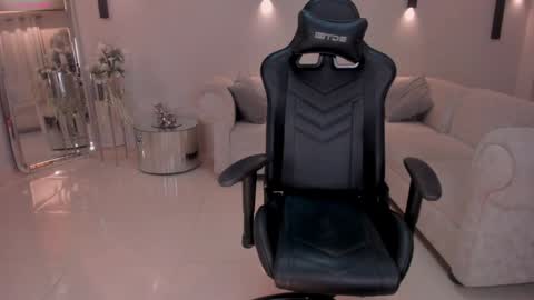 Snapshot of chloemanson chatting on February 8, 8:32 pm Chloe OF chloemanson online show from February 8, 8:32 pm