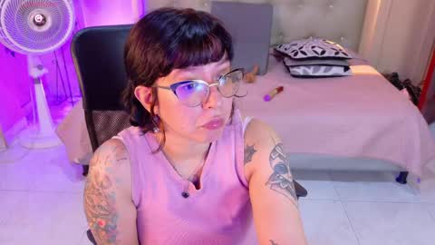 Chloe rosse online show from May 9, 1:44 am