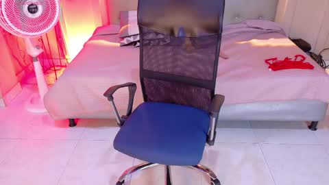 Chloe rosse online show from May 15, 11:23 pm