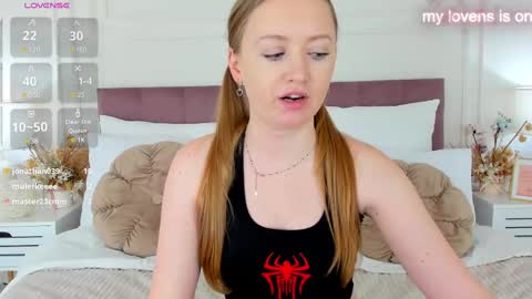 Snapshot of chloesug chatting on February 25, 2:58 am Chloe online show from February 25, 2:58 am