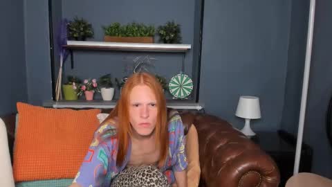 Chloe online show from September 21, 11:45 am