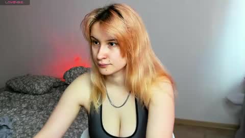 Snapshot of choco_meowx chatting on June 22, 10:01 am choco_meowx online show from June 22, 10:01 am