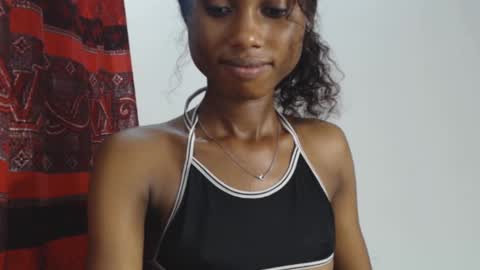 Snapshot of choco_petitqueen chatting on December 6, 11:44 am choco_petitqueen online show from December 6, 11:44 am