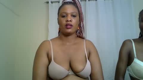 Snapshot of choco_violet chatting on February 10, 3:03 am VIOLET online show from February 10, 3:03 am