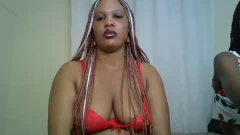 Snapshot of choco_violet chatting on February 11, 4:44 am VIOLET online show from February 11, 4:44 am