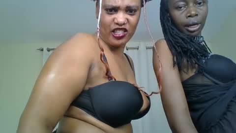 Snapshot of choco_violet chatting on February 13, 7:45 am VIOLET online show from February 13, 7:45 am