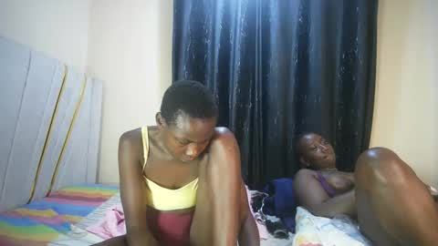 Snapshot of chocolate_desire1 chatting on May 18, 6:14 pm chocolate_desire1 online show from May 18, 6:14 pm