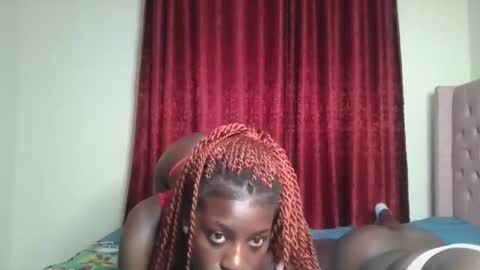 Snapshot of chocolate_iva chatting on September 13, 11:37 pm Iva online show from September 13, 11:37 pm