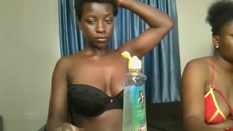 Snapshot of chocolate_iva chatting on October 5, 1:20 pm Iva online show from October 5, 1:20 pm
