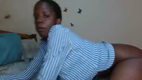 chocolatebony_ online show from May 27, 6:32 am