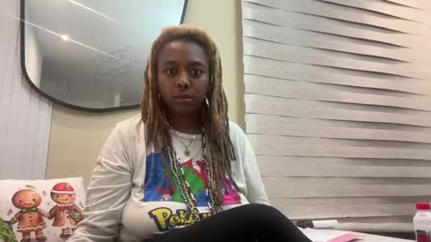 Snapshot of chocolatecakequeen chatting on December 30, 4:31 am ChocolateCakeQueen online show from December 30, 4:31 am