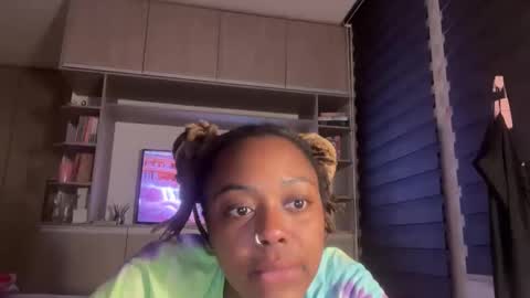 Snapshot of chocolatecakequeen chatting on October 26, 2:39 am ChocolateCakeQueen online show from October 26, 2:39 am