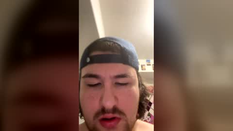 Snapshot of choi_hng18 chatting on March 11, 6:30 am choi_hng18 online show from March 11, 6:30 am