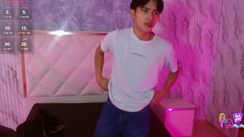 chos_tay online show from June 19, 11:25 am