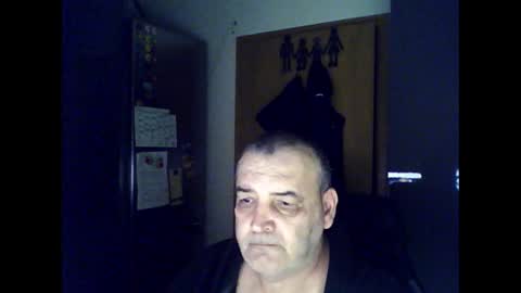 Snapshot of chris250268 chatting on January 1, 6:05 am Chris online show from January 1, 6:05 am