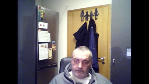 Snapshot of chris250268 chatting on January 5, 4:36 am Chris online show from January 5, 4:36 am