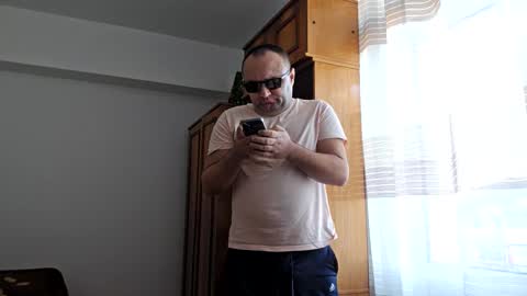 Snapshot of chris_01_25 chatting on December 19, 11:39 am chris 01 25 online show from December 19, 11:39 am
