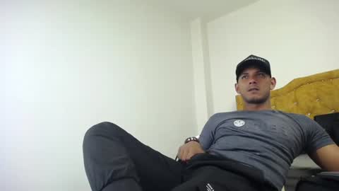 Snapshot of chris_dick2 chatting on June 20, 3:53 am chris_dick2 online show from June 20, 3:53 am