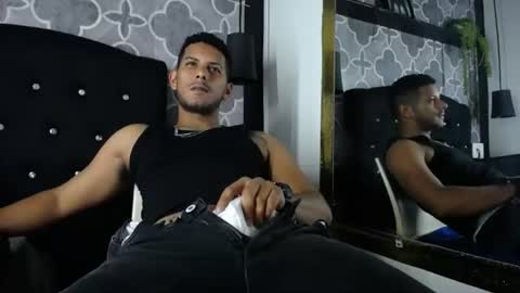 Snapshot of chris_dick2 chatting on July 17, 5:25 am chris_dick2 online show from July 17, 5:25 am