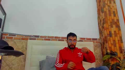 Snapshot of chris_kizz chatting on December 5, 11:16 am chris_kizz online show from December 5, 11:16 am