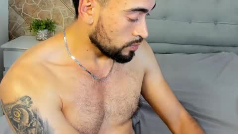 Snapshot of chris_kizz chatting on December 19, 9:51 am chris_kizz online show from December 19, 9:51 am