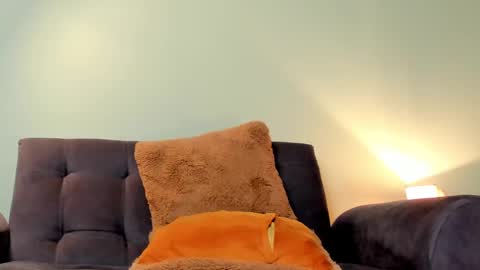 Chriz online show from February 11, 3:18 am