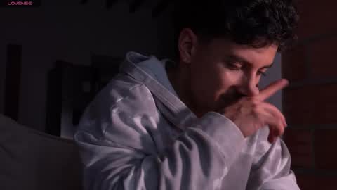 chris_morton online show from February 13, 12:39 am