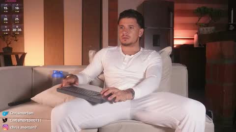 chris_morton online show from March 25, 1:55 am