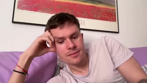 chris_stev47 online show from January 2, 7:07 pm