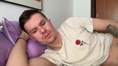 chris_stev47 online show from January 11, 11:34 am