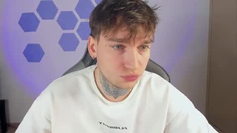 Chris Tyson online show from January 19, 4:22 am