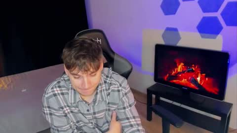 Chris Tyson online show from February 14, 10:25 pm