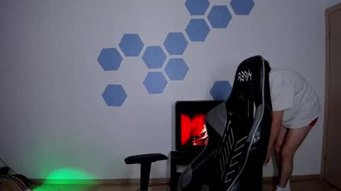 Chris Tyson online show from November 22, 7:35 pm