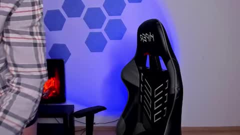 Chris Tyson online show from January 17, 8:08 am