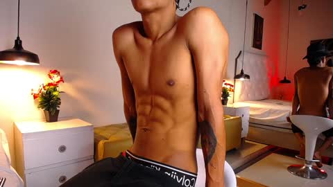 Snapshot of chris_weell chatting on December 26, 11:13 pm Chris Weell online show from December 26, 11:13 pm