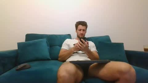 Snapshot of chrisaron chatting on March 9, 3:11 am chrisaron online show from March 9, 3:11 am